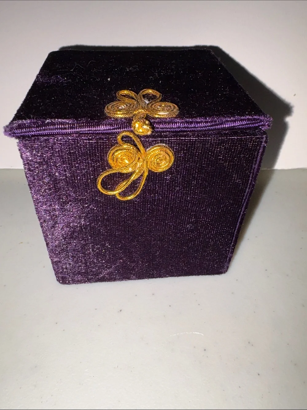 Vintage Pier 1 Cherubs Ornament with Clouds - in velvet box